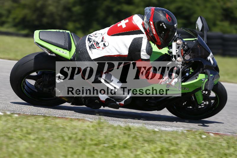 /Archiv-2024/29 12.06.2024 MOTO.CH Track Day ADR/Gruppe gelb/Team